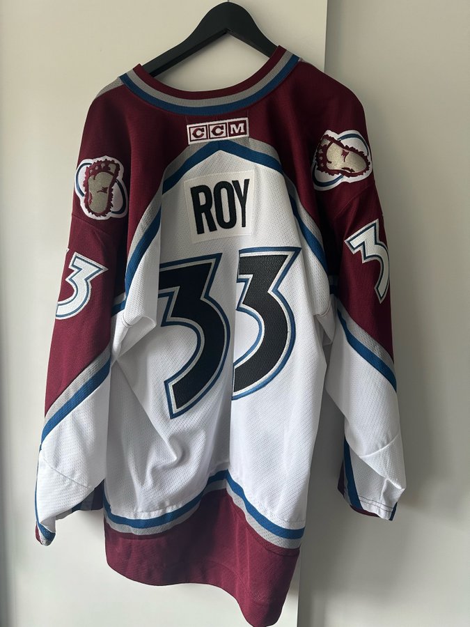 Colorado avalanche hockey jersey - Patrick Roy