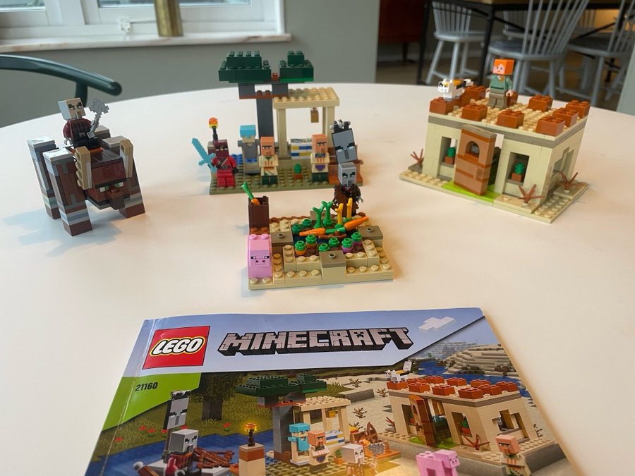 Lego Minecraft 21160 - The Village