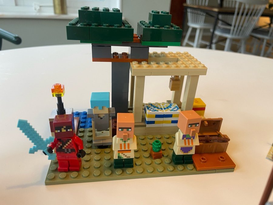 Lego Minecraft 21160 - The Village