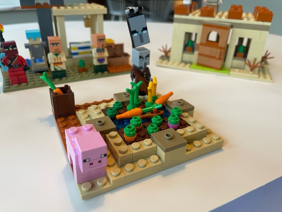 Lego Minecraft 21160 - The Village