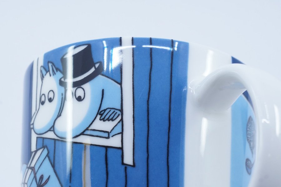 Muminmugg Julöverraskning / Moomin Mug Christmas Surprise [B]