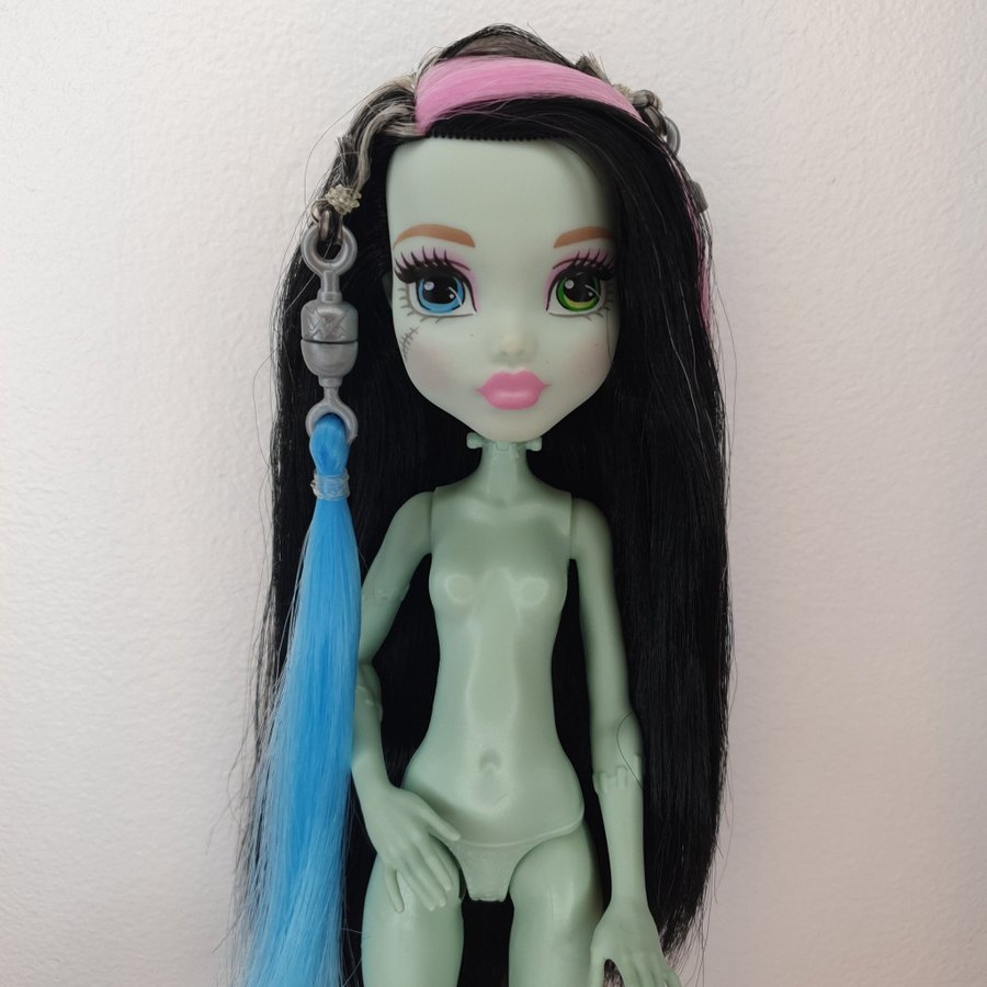 Monster High Voltageous Hair Frankie Stein