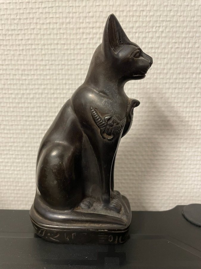 Egyptisk kattstatyett i Stenmassa 16cm