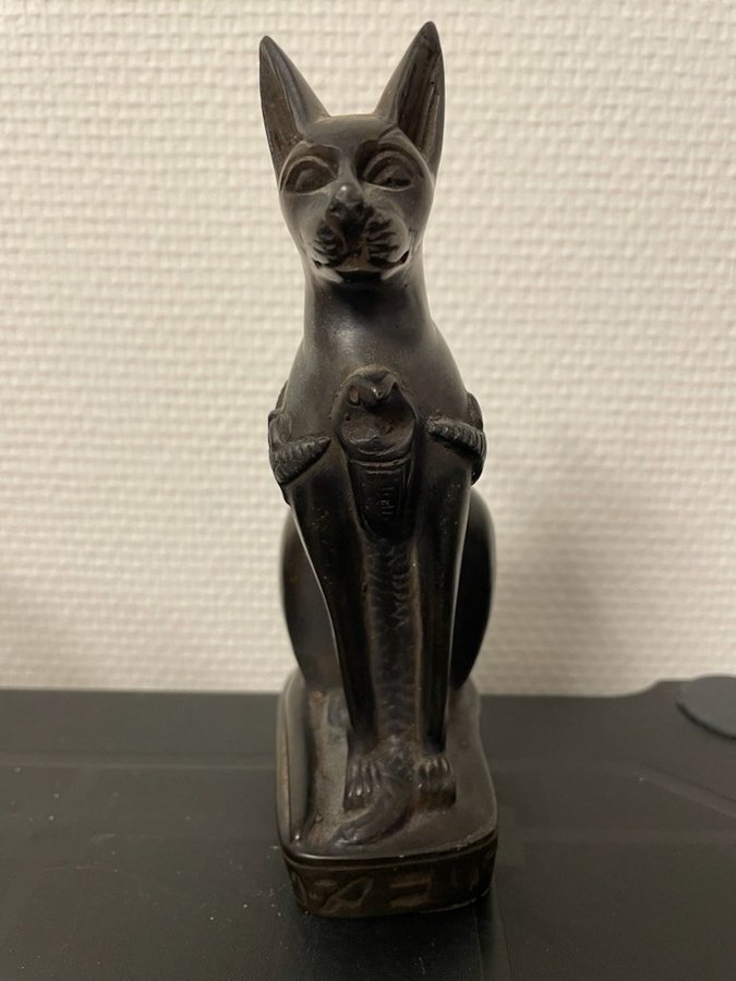 Egyptisk kattstatyett i Stenmassa 16cm