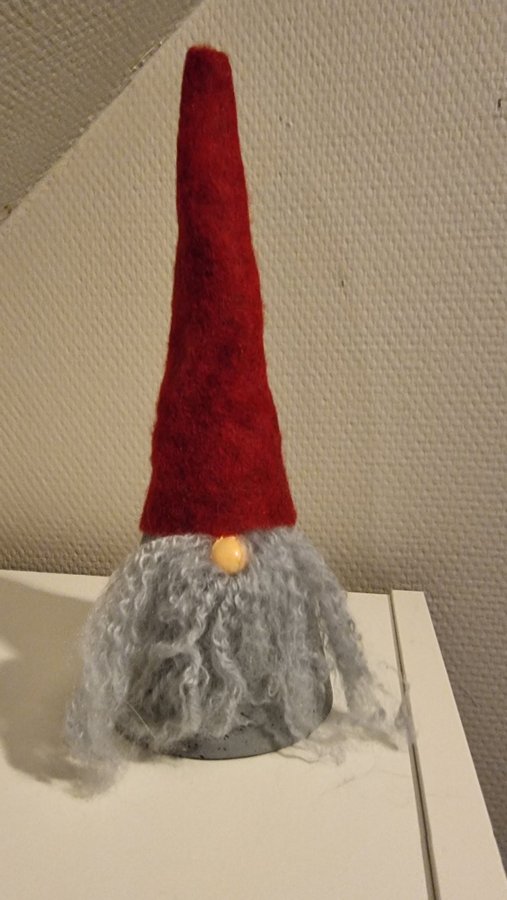 Tomte i porslin