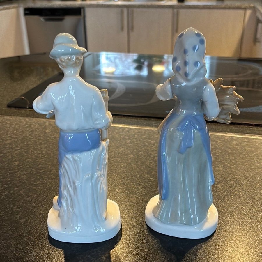 Porcelænsfigurer af bonde og bondekone