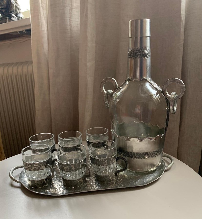 Spritset i Klarglas och Tenn KRO TINN Flaska och glas på bricka Norge