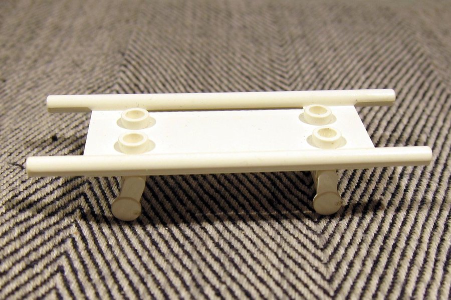 LEGO 1 st vit bår Stretcher with 2 Minifigure Utensil Stretcher Wheels