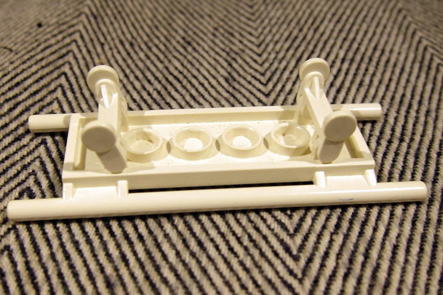 LEGO 1 st vit bår Stretcher with 2 Minifigure Utensil Stretcher Wheels