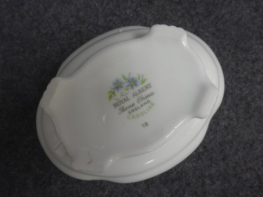 Royal Albert Caroline Sockerskål Bone China England