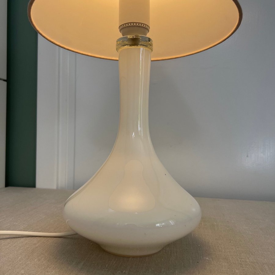 Bordslampa Johansfors Glasbruk Lampa Opalinglas Glas Vintage Retro Modern