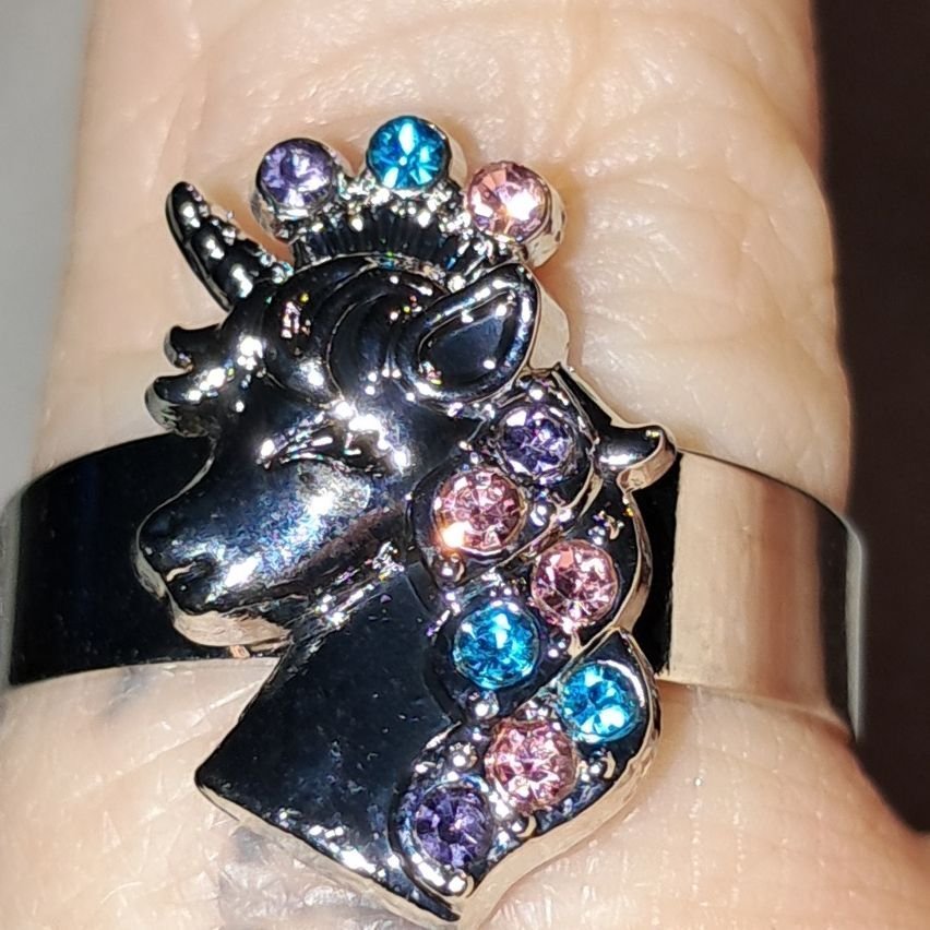 OERHÖRT SPECIELL UNICORN RING STÄLLBAR