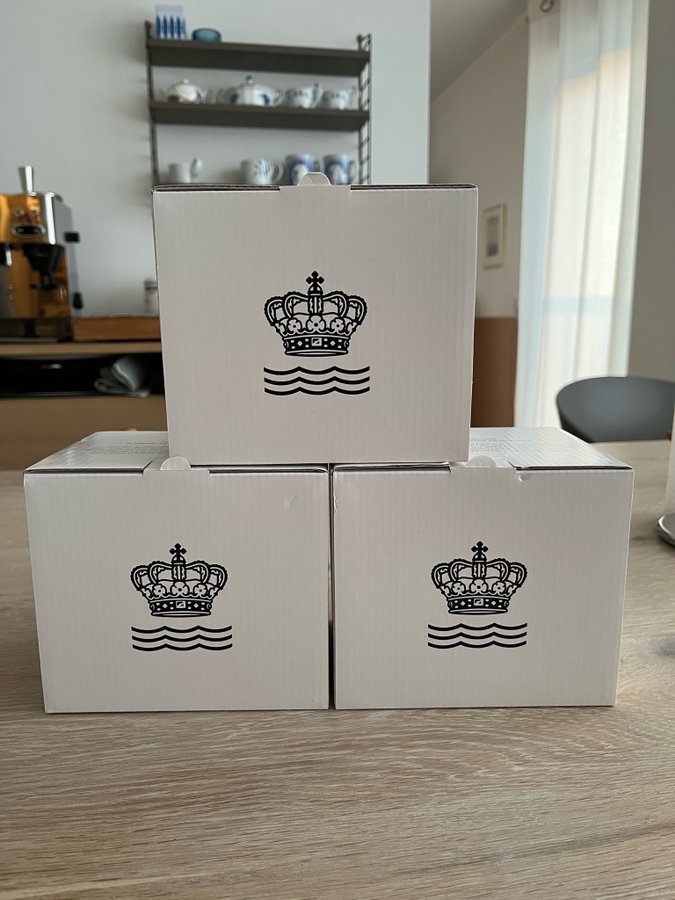 Royal Copenhagen muggar 3 st NYA