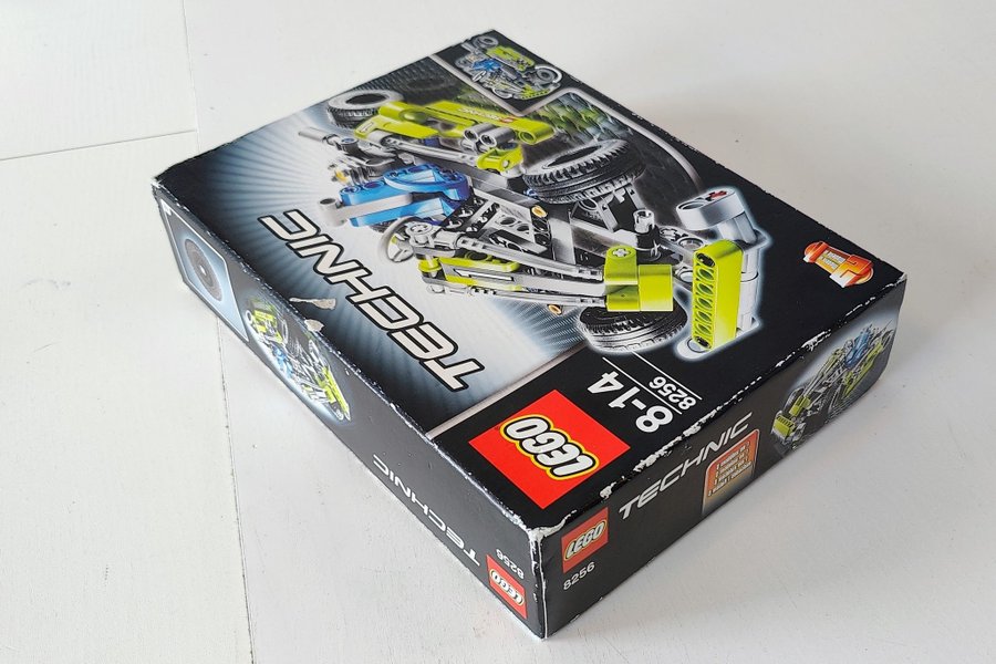 Lego Technic 8256 - Off-Road Buggy *OÖPPNAD*