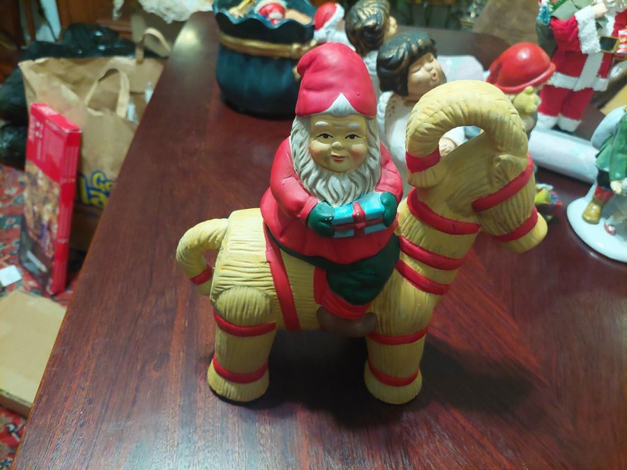 Jultomte på halmbock tomte jul bock julbock