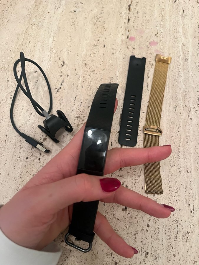 Fitbit charge 4