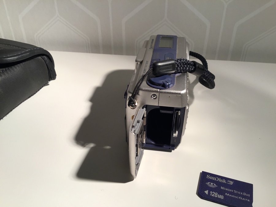 Sony Cyber-show DSC- P1 3,3 mp Digital Kamera