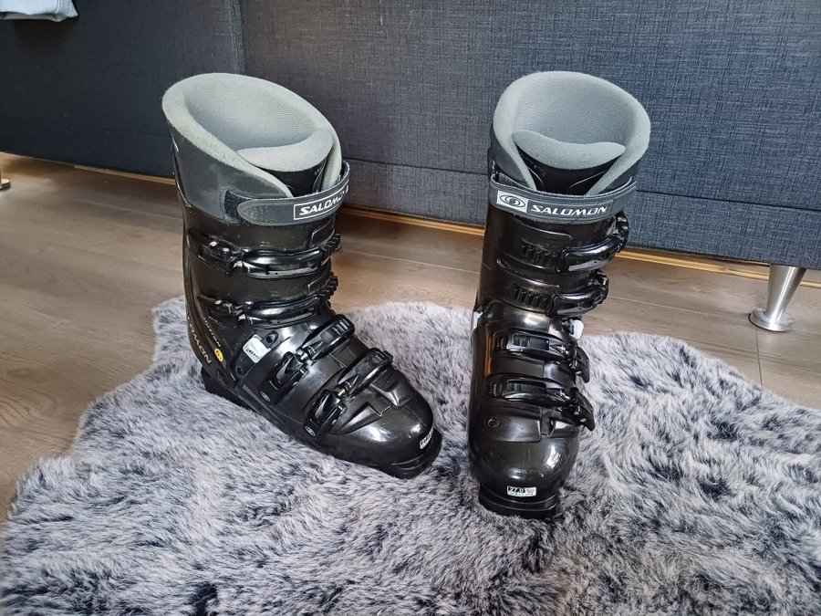 Salomon evolution pjäxor stl:42 2/3 (27cm) slalom skor svarta