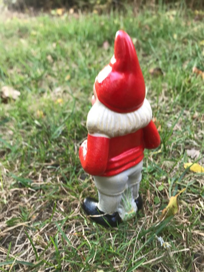 Äldre riktigt tuff tomte terrakotta 14 cm