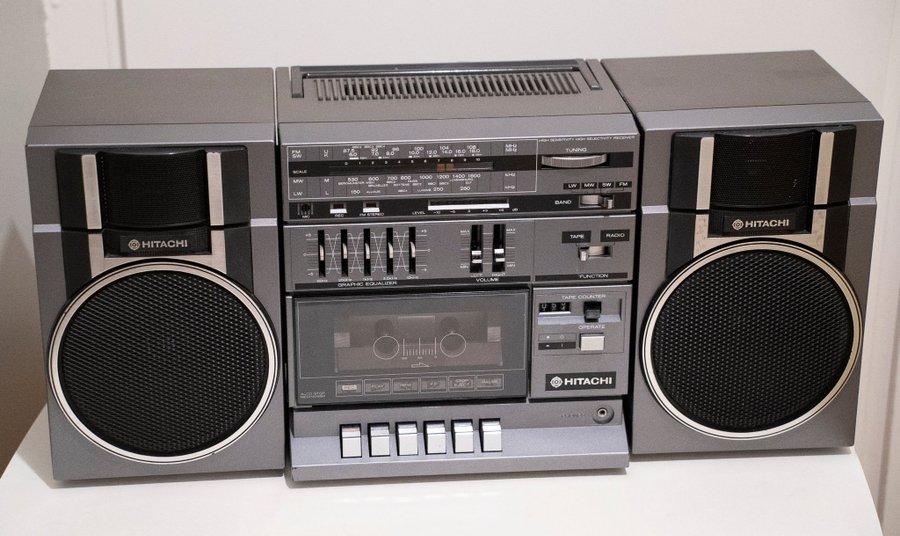 Hitachi TRK-9005E Boombox / Ghettoblaster