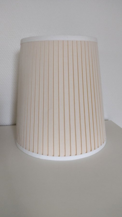 Beige/cremefärgad lampskärm - 25 cm