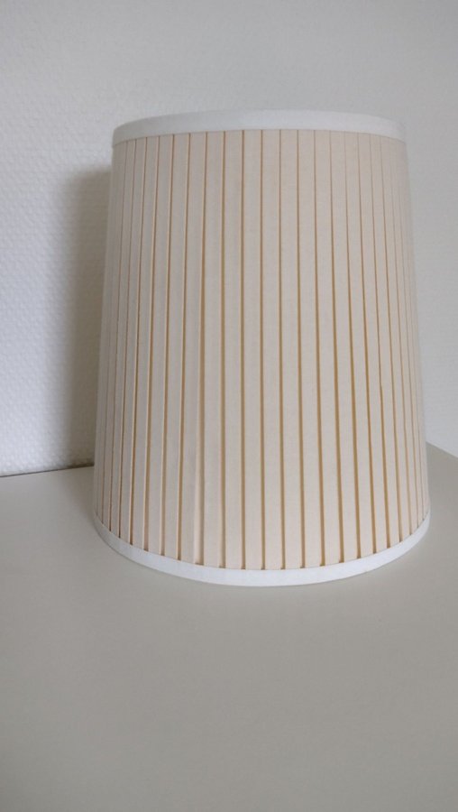 Beige/cremefärgad lampskärm - 25 cm