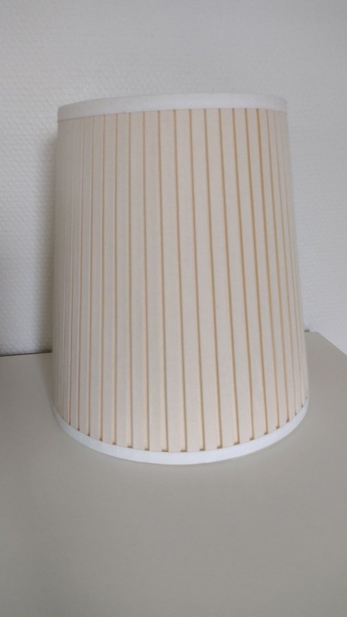 Beige/cremefärgad lampskärm - 25 cm