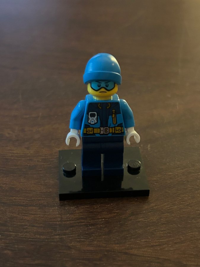 Lego City - Arctic Explorer Minifigure