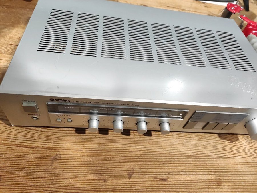 Yamaha A-05 Integrated Amplifier