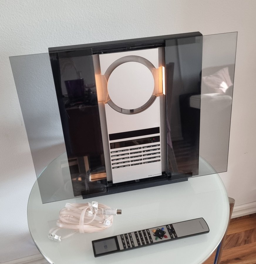 Beosound 3000 med Beo4 Bang und Olufsen