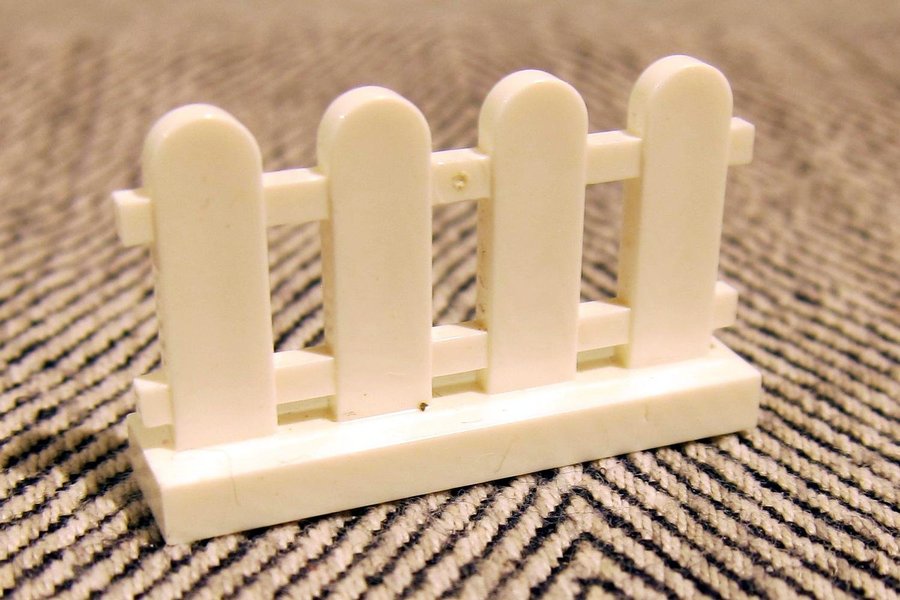 LEGO Staket Vit White Fence 1 x 4 x 2 Paled (Picket) 33303