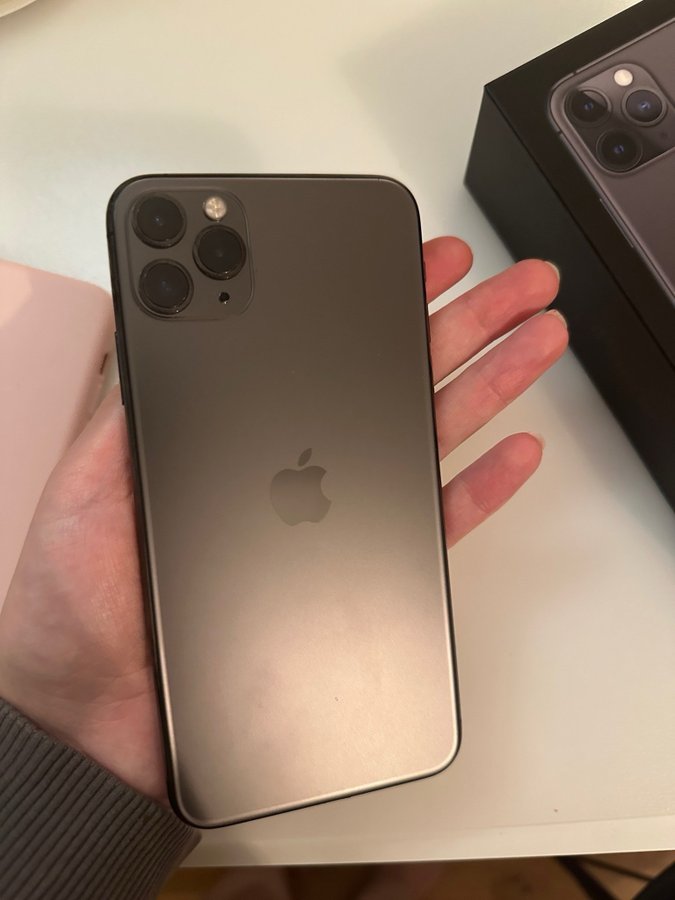 iPhone 11 PRO max