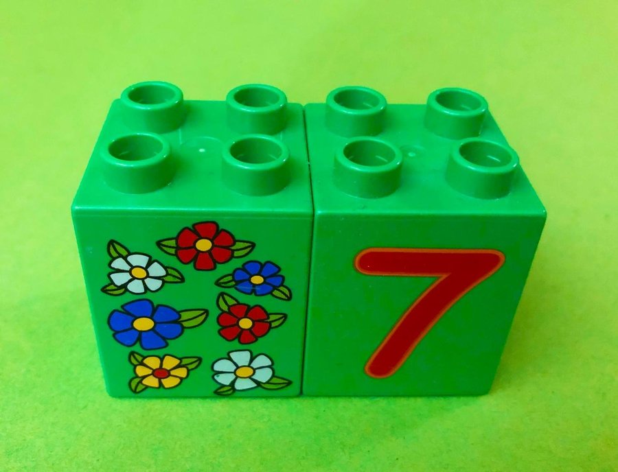 Lego DUPLO 7 År - Grön Kloss med Blommor - Grön Kloss med nummer 7