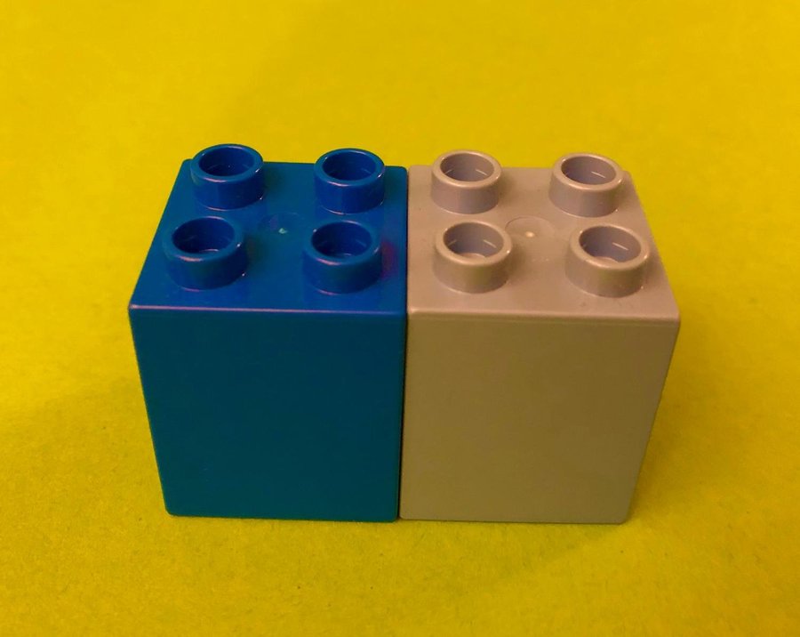 Lego DUPLO Tårtdekoration 8 År - Ljusblå Kloss med Getingar -Mörkblå Kloss med 8