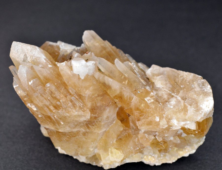 Kalcit, (Calcite)