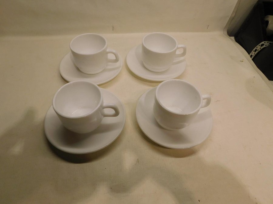 Arcopal Retro Klassisk Kaffekopp med Fat ( 8 delar )