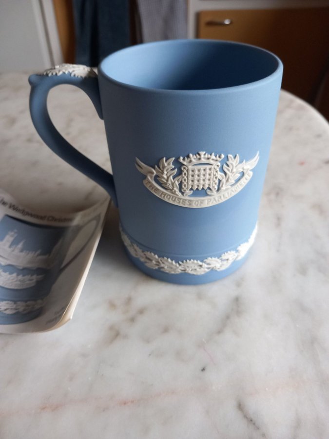 Vintage Wedgwood Jasperware Porcelain Christmas Mug. 1974.