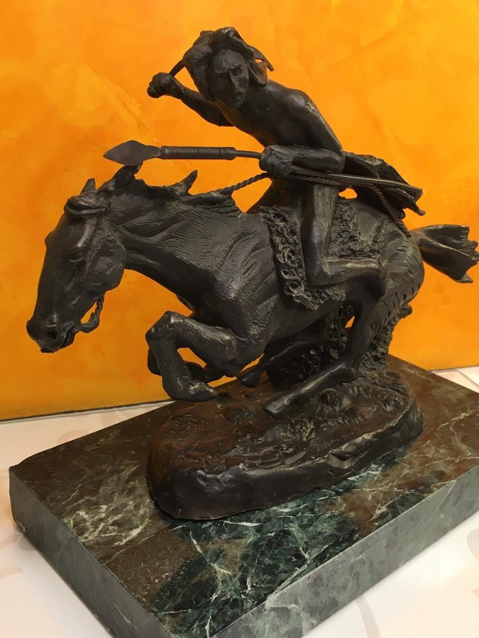 FREDERIC REMINGTON  Original brons skulptur "The Cheyenne"1901