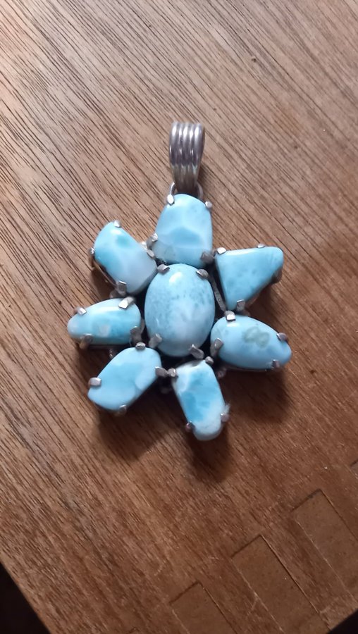 Hänge i 925 silver med LARIMAR stenar