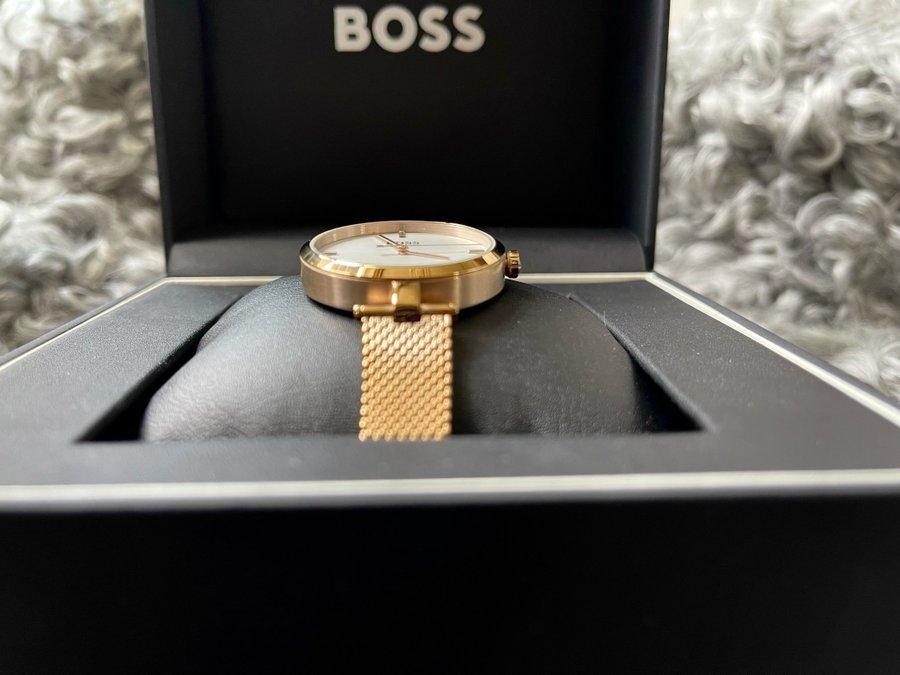 Hugo Boss Majesty Damklocka i Roséguld