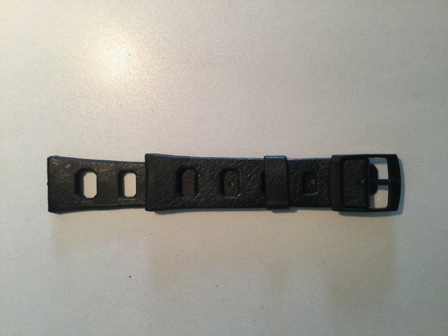 Vintage Klockarmband i Plast / Gummi 20 mm från nedlagd verkstad butik dödsbo