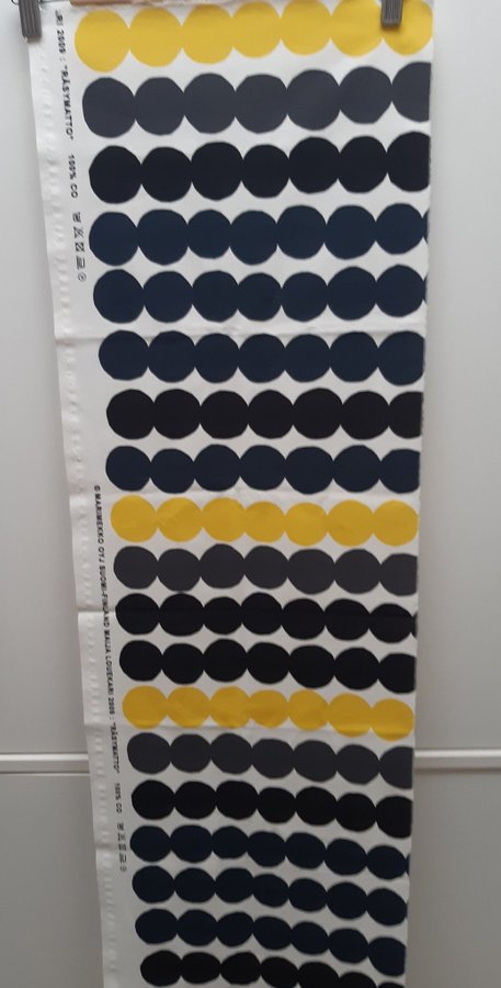 Marimekko tyg 34 x 220 cm