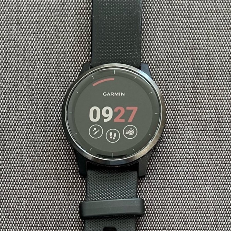 Garmin Vivoactive 4 Smartwatch Svart