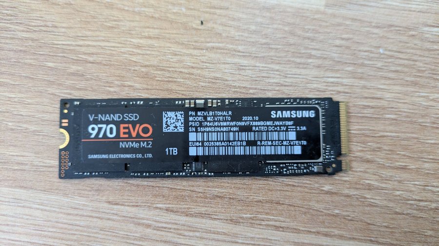 Samsung 970 EVO NVMe M2 SSD 1TB