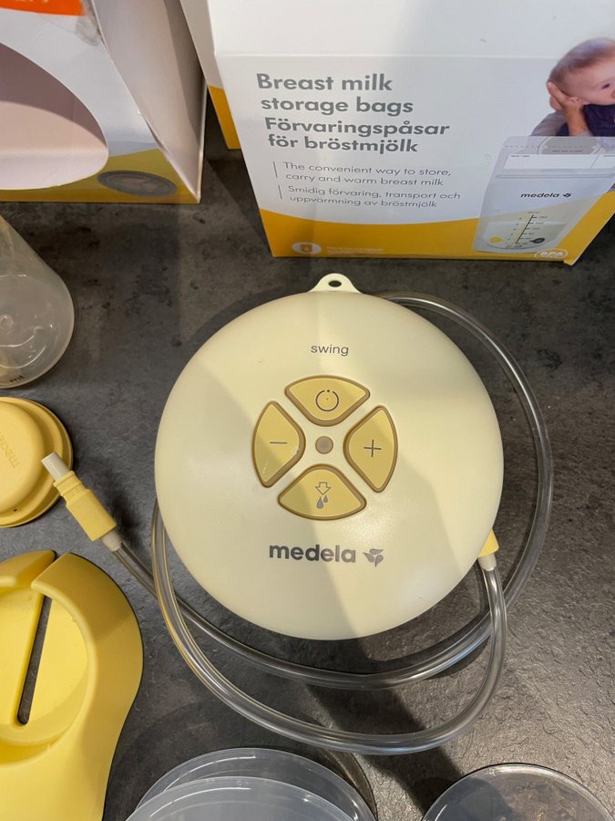 Medela Swing elektrisk bröstpump med tillbehör