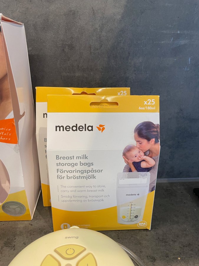 Medela Swing elektrisk bröstpump med tillbehör