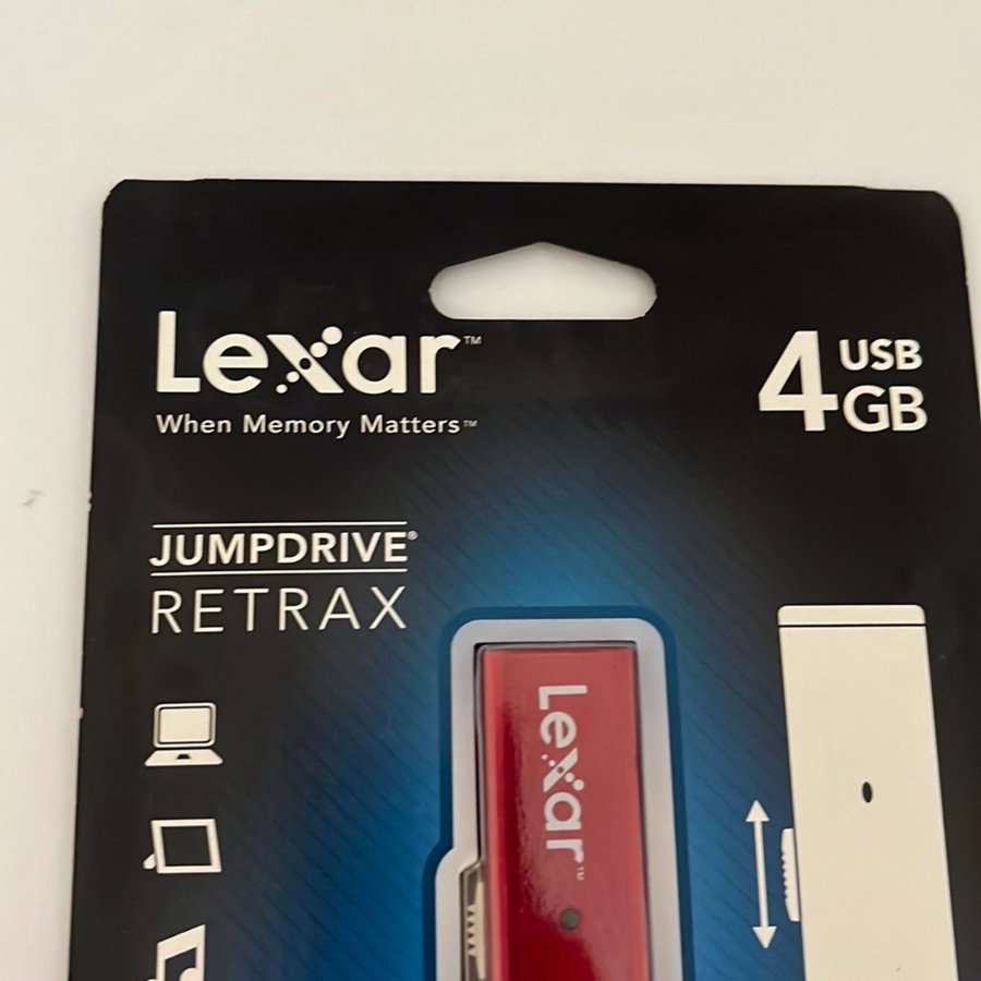 Lexar Jumpdrive Retrax 4GB USB-minne