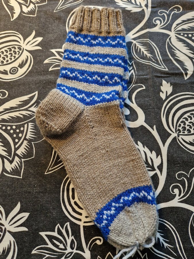 Nya hemstickade raggsockor 38/39