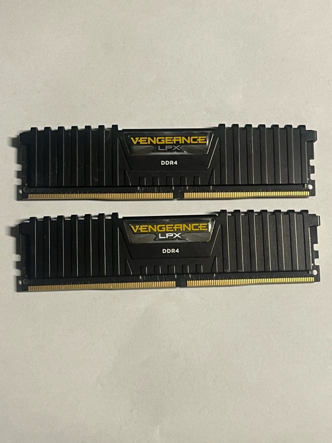 Corsair Vengeance LPX DDR4 16GB (2x8GB)