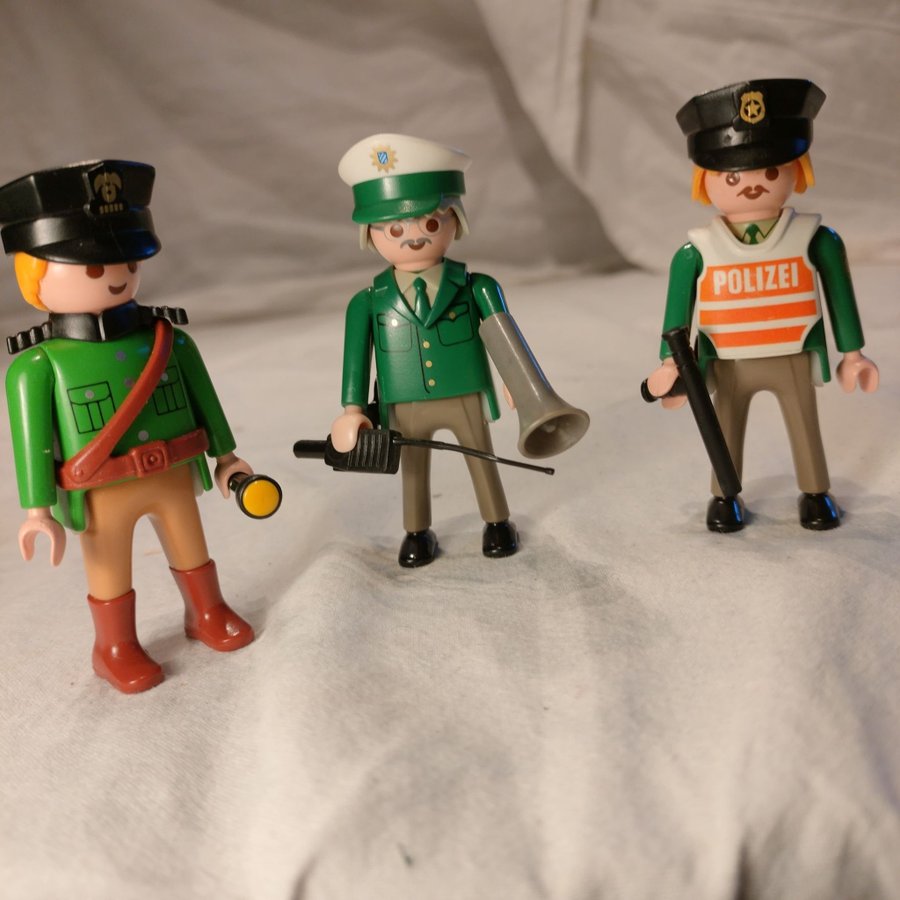 3 st Playmobil Poliser retro